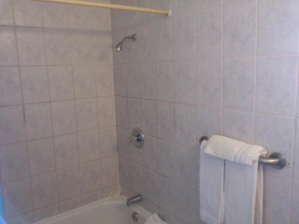 Santa Ana Travel Inn Bilik gambar