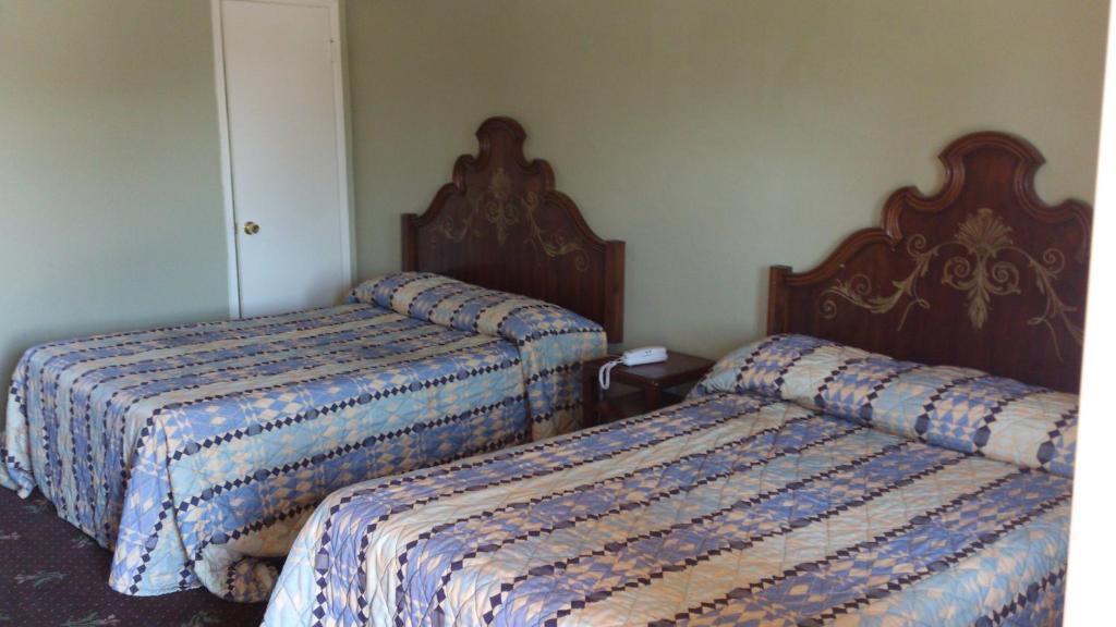 Santa Ana Travel Inn Bilik gambar