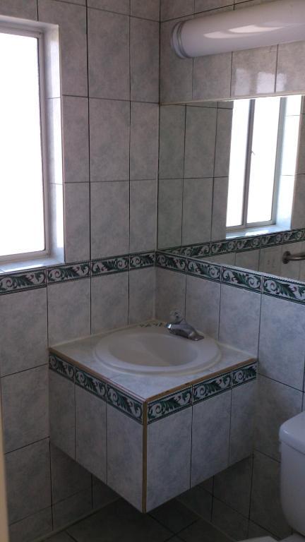 Santa Ana Travel Inn Bilik gambar