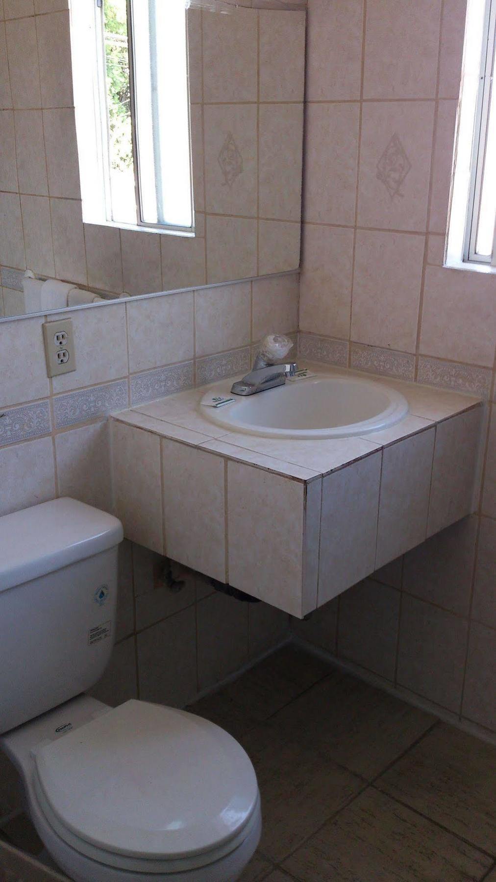 Santa Ana Travel Inn Luaran gambar